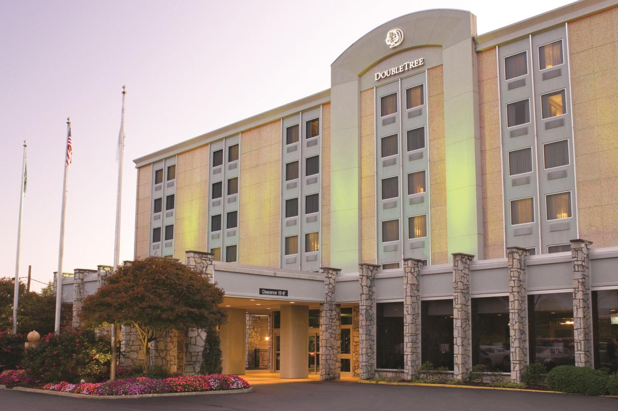 Doubletree By Hilton Pittsburgh Airport Hotel Moon Township Eksteriør billede