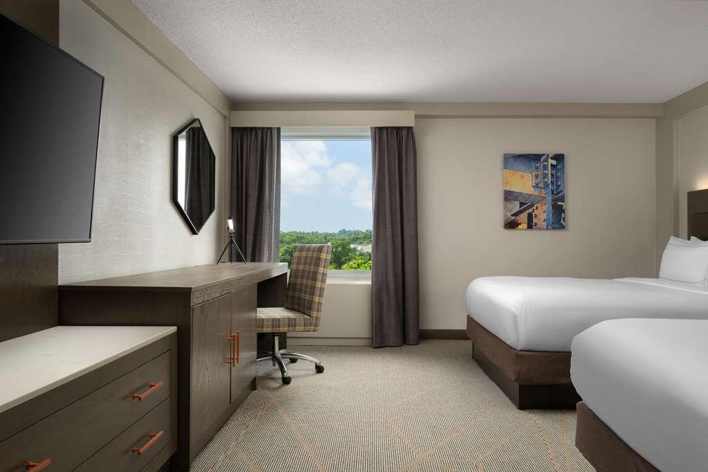 Doubletree By Hilton Pittsburgh Airport Hotel Moon Township Værelse billede