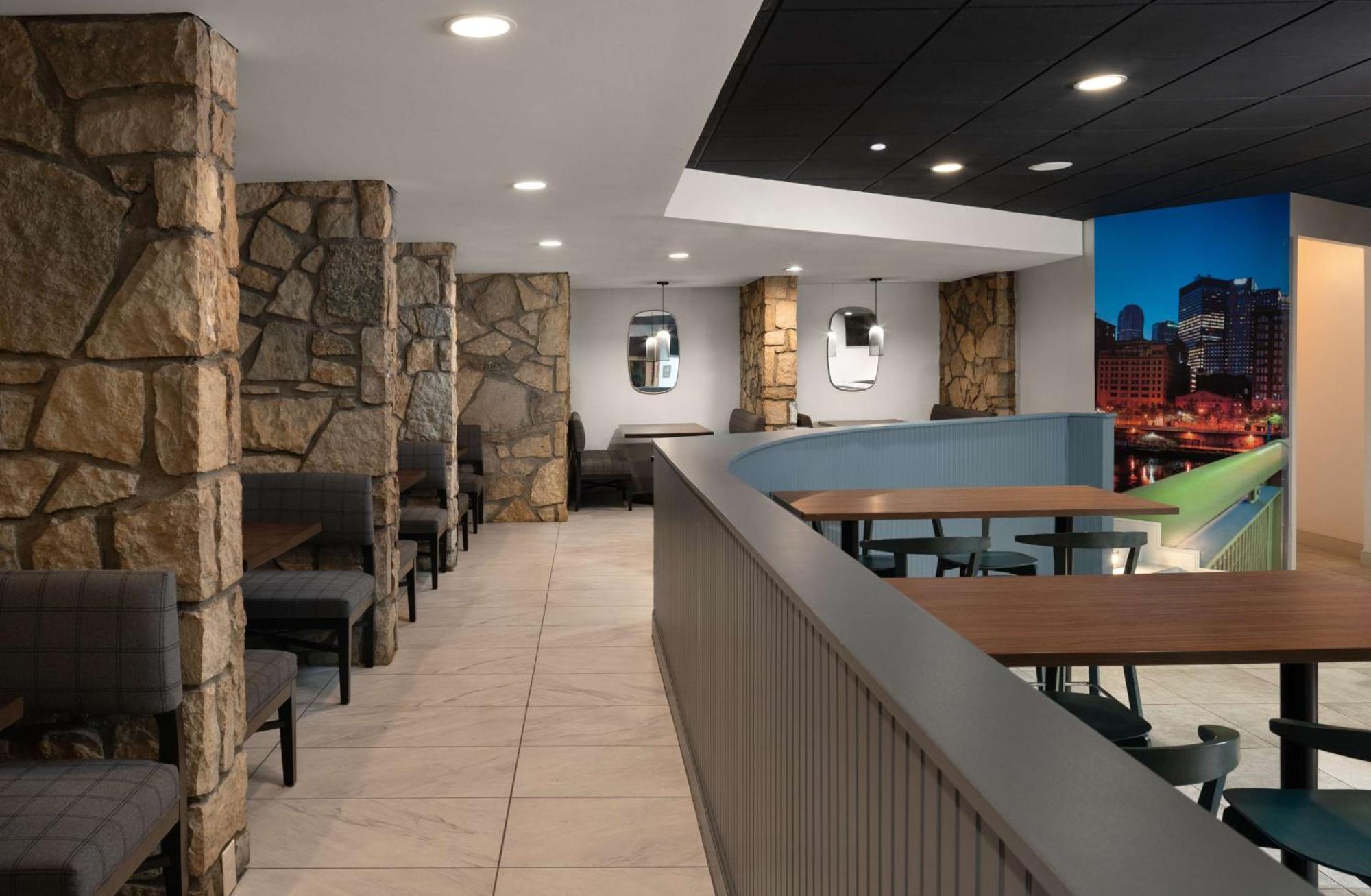 Doubletree By Hilton Pittsburgh Airport Hotel Moon Township Eksteriør billede
