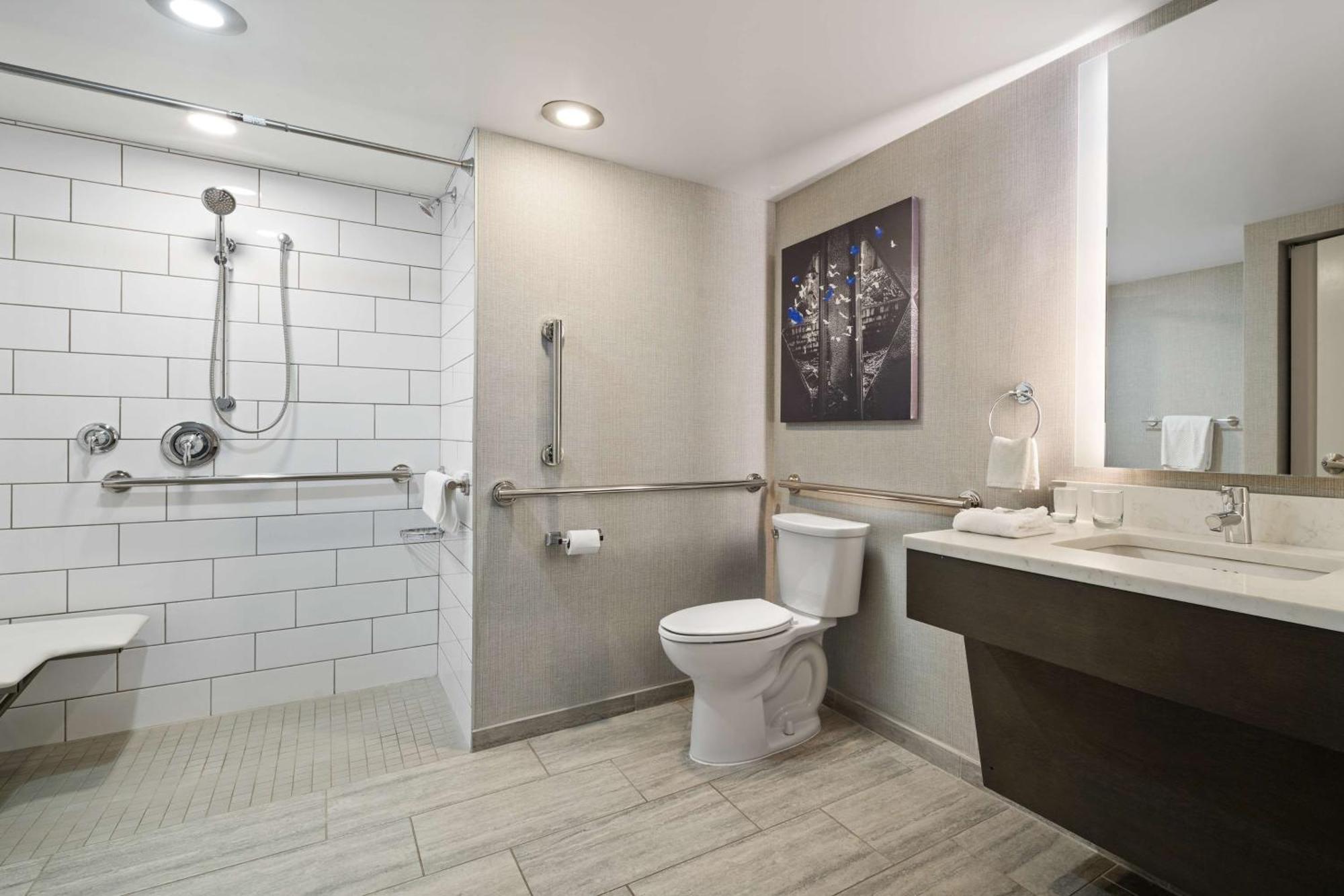 Doubletree By Hilton Pittsburgh Airport Hotel Moon Township Eksteriør billede