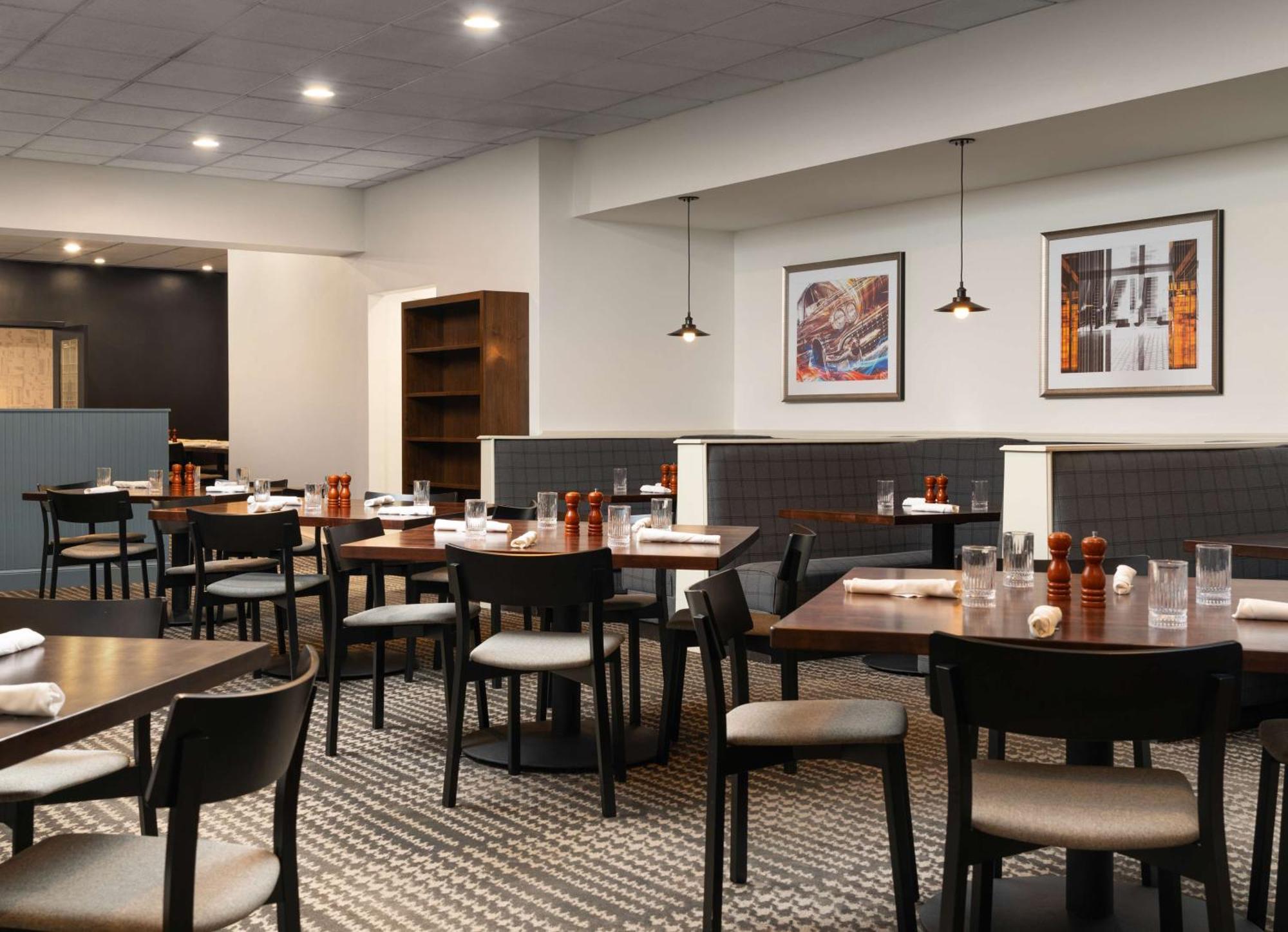 Doubletree By Hilton Pittsburgh Airport Hotel Moon Township Eksteriør billede